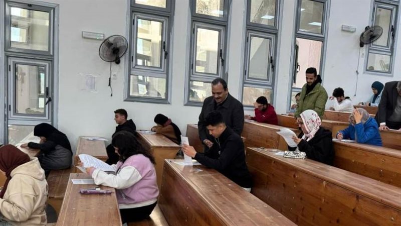 تفقد سير الامتحانات