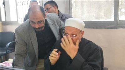 بالصور.. بمسقط رأسه الدلنجات.. مفتي الجمهورية السابق يحرر توكيلًا لحزب الجبهة الوطنية