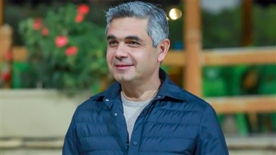 إسماعيل شاكر يضع