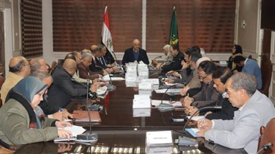 محافظ القليوبية يبحث استخدامات أراضي الإصلاح الزراعي