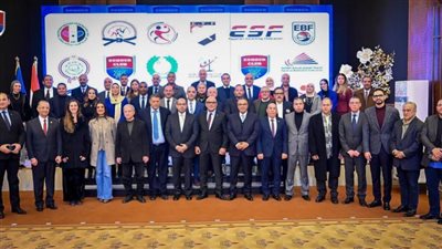 بحضور رئيس الأولمبية.. الزهور يكرم رؤساء الاتحادات ومجالس إدارتهم من أعضاء النادي