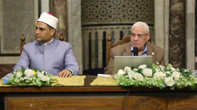  حديث الذباب يحثنا على البحث والعلم لنتوصل إلى الحقائق والكشوف التي تفيدنا في حياتنا