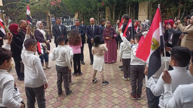 جانب من افتتاح المعرض