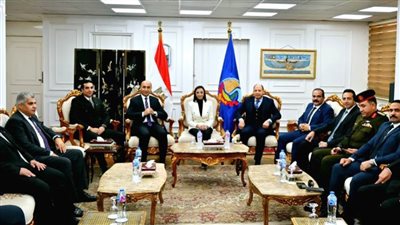 شاهد.. محافظ البحيرة تستقبل التهاني بعيد الميلاد المجيد من القيادات التنفيذية 