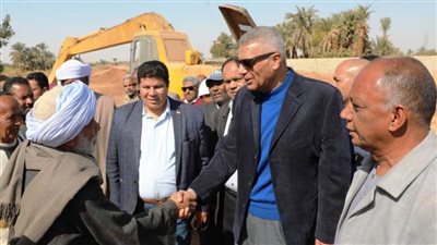  محافظ أسوان: التنسيق مع الجهات والوزارات للانتهاء من المشروعات الجارية 