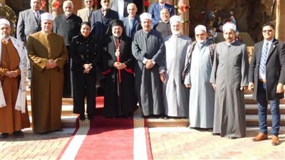 رئيس المنظمة العالمية لخريجي الأزهر الشريف بسوهاج يقدم التهنئة للكنائس بعيد الميلاد المجيد