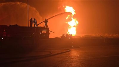 مصرع شخص وإصابة 8 آخرين في حريق بخط أنابيب البترول في الخانكة ( صور)