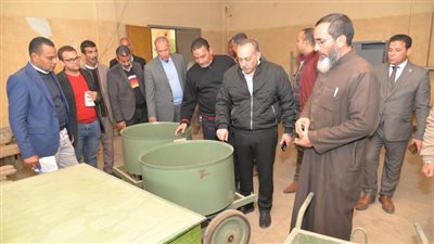 محافظ أسيوط يتفقد مركز التدريب المهني بمدينة البداري تمهيدًا لاستغلاله وإنشاء مجمع مدارس للتعليم الفني 