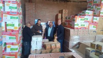 ضبط 3250 لتر زيت مجهول المصدر و7714 عبوة غذائية منتهية الصلاحية بالشرقية 