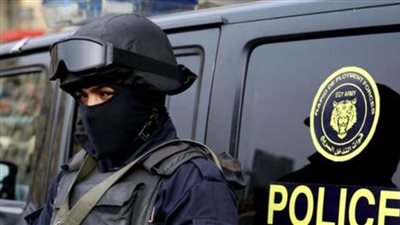 ضبط القائمين على إدارة 4 شركات ومكتب بدون ترخيص لقيامهم بالنصب على المواطنين بزعم تنظيم برامج سياحية