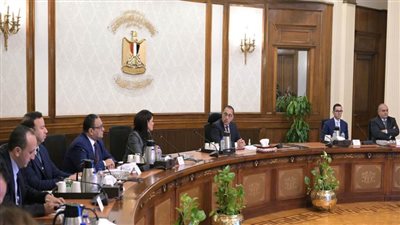 رئيس الوزراء يترأس اجتماع اللجنة الوزارية لإدارة الدين الخارجي وتنظيم الاقتراض