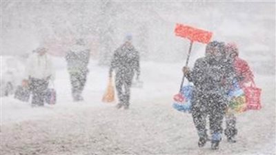 عاصفة ثلجية تضرب شمال أوروبا وتتسبب في إلغاء بعض الرحلات الجوية