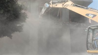 رئيس مركز القوصية بأسيوط ينفذ إزالة فورية لـ 3 حالات تعد على الأراضي الزراعية 