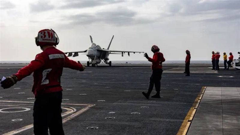 مقاتلة أمريكية على