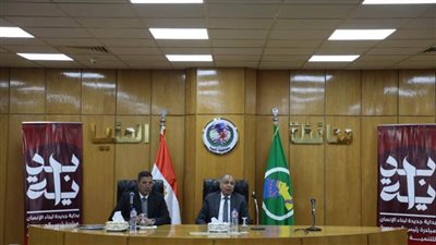 محافظ المنيا: تكثيف الحملات لإزالة الإعلانات المخالفة وتنظيم التراخيص للحفاظ على المال العام