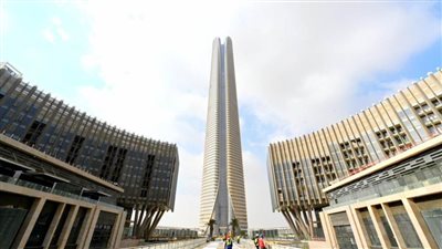 وزير الإسكان يتفقد منطقة الأعمال المركزية بالعاصمة الإدارية