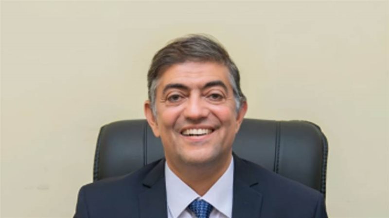 هشام عبدالعزيز