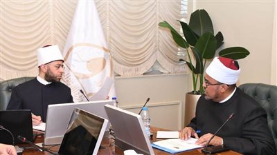 وزير الأوقاف يلتقي مدير أوقاف الأقصر 