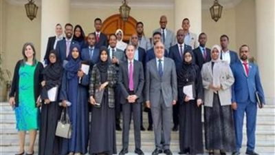 وفد صومالي رفيع المستوى يزور معهد الدراسات الدبلوماسية