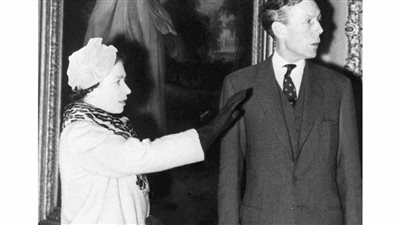 عاجل.. ملفات MI5 السرية تكشف الجاسوس الروسي في قصر ملكة بريطانيا