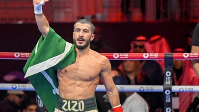 الملاكم السعودي زياد المعيوف يستعد لمواجهة مثيرة في 