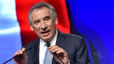 رئيس وزراء فرنسا يستعرض سياسته العامة 