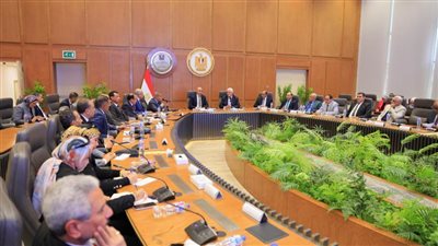 عاشور : النظام الجديد ينتج خريجا أكثر جاهزية لسوق العمل 