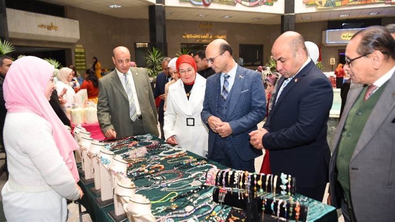 جانب من الافتتاح