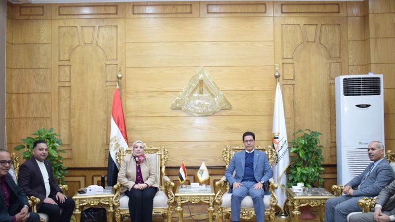 استقبال أعضاء لجنة