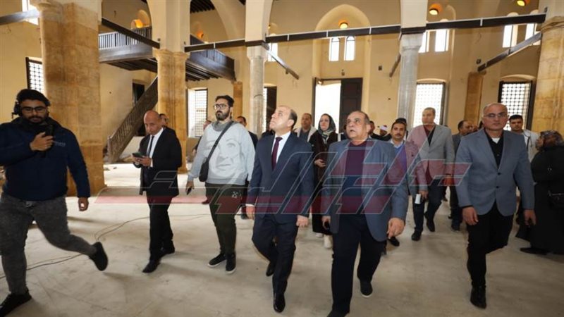 جولة المحافظ