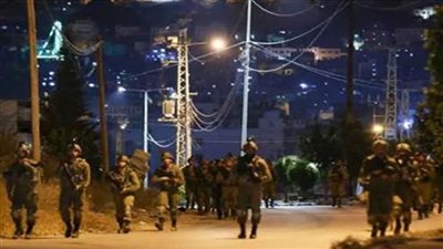 الاحتلال يقتحم بلدتين شرق طولكرم بالضفة.. وضحايا بقصف على مدينة غزة