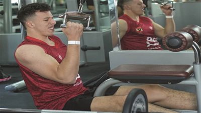 «رجال الطائرة» يتدرب في 