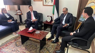 مندوب فلسطين بجامعة العربية يستقبل نظيره الكويتي
