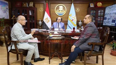 مناقشة عدد من الملفات ومشاكل الدوائر مع أعضاء مجلسي النواب والشيوخ