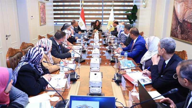 الدكتورة منال عوض