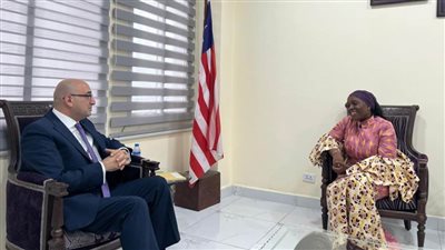 سفير مصر بمونروفيا يبحث مع وزيرة الخارجية الليبيرية أوجه التعاون بين البلدين