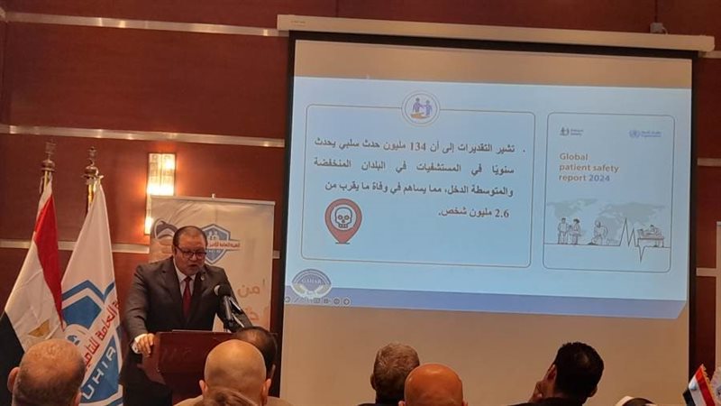 أحمد طه خلال الملتقى