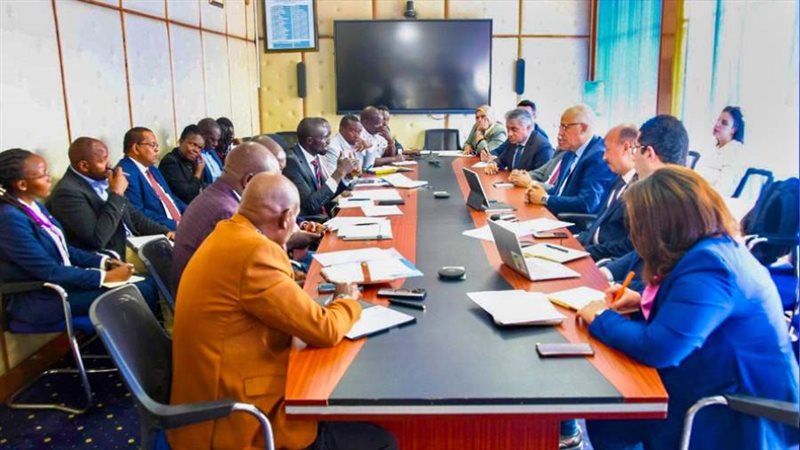 وزير الري مع وزير