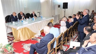 وزير النقل يستعرض مع محافظ ومصنعي القليوبية تحديات المناطق الصناعية وسبل حلها  