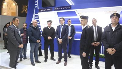 وزير الثقافة يتفقد قاعات معرض الكتاب للوقوف على الاستعدادات النهائية