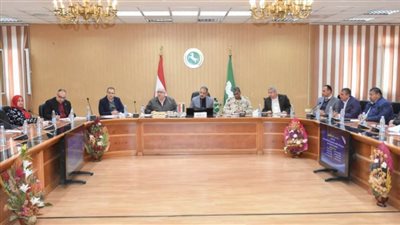 محافظ الشرقية يوجه بتوفير وظائف بالقطاع الخاص ووحدات سكنية ومساعدات فورية للأسر الأولى بالرعاية