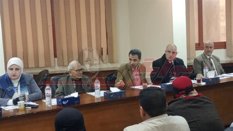 جولة المحافظ