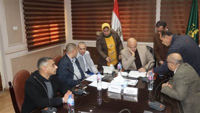 محافظ القليوبية يتابع الخطة الاستثمارية في قطاع الطرق