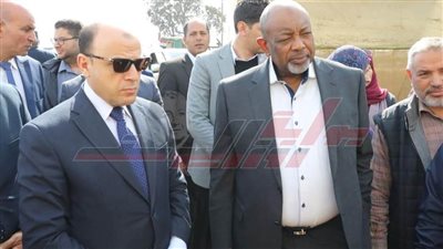 وزير الزراعة النيجيري يعلن عن إعجابه بالتجارب الزراعية المتقدمة في مصر