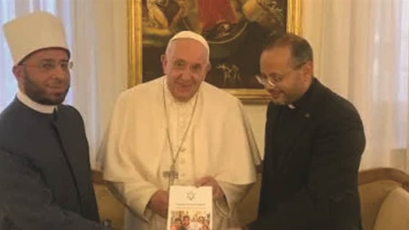 وزير الاوقاف والبابا