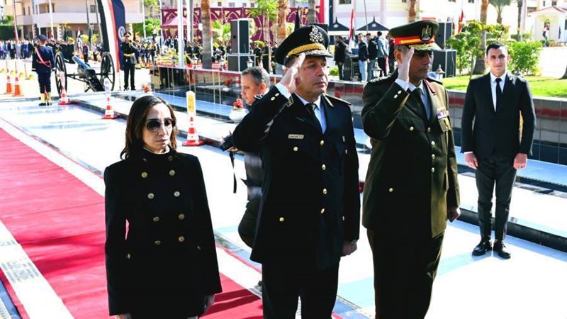 محافظ البحيرة ومدير