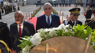 بالصور.. محافظ الغربية يضع إكليلا من الزهور ويشهد احتفالات عيد الشرطة الـ73