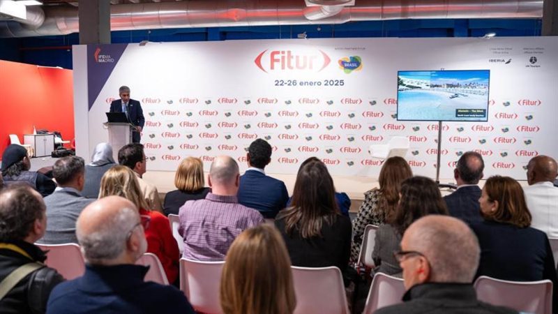 وزير السياحة والآثار