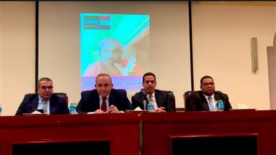 القنصل المصري بالرياض يلتقي أبناء الجالية المصرية بالسعودية 