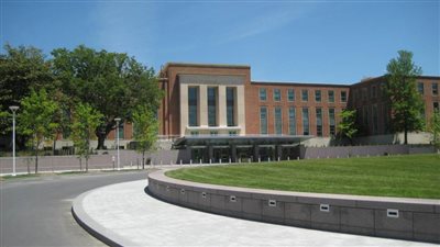 إدارة الغذاء والدواء والمراكز الأمريكية يواصلان جهودًا مكثفة للسيطرة على انتشار إنفلونزا الطيور